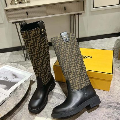Fendi Women Filo Black Leather and Brown FF Fabric Boots - 图片 5