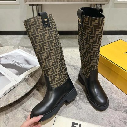 Fendi Women Filo Black Leather and Brown FF Fabric Boots - 图片 4