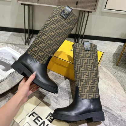 Fendi Women Filo Black Leather and Brown FF Fabric Boots - 图片 6