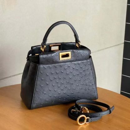 Fendi Women Peekaboo Iconic Mini Black Ostrich Leather Bag - 图片 3