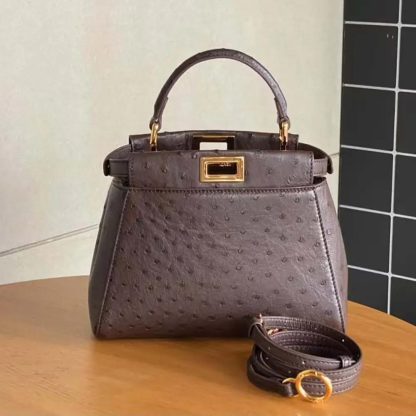 Fendi Women Peekaboo Iconic Mini Bordeaux Ostrich Leather Bag - 图片 3