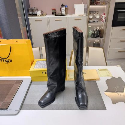 Fendi Women Show Black Leather Hhigh-heeled Boots - 图片 2