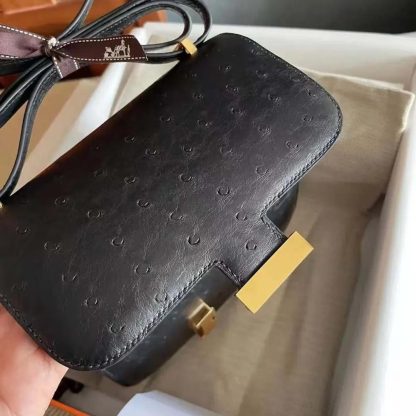 Hermes Women Constance 19 Bag Nata Ostrich Leather-BlackGold - 图片 9
