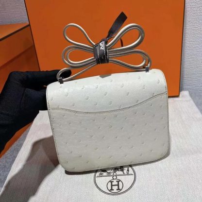 Hermes Women Constance 19 Bag Nata Ostrich Leather-WhiteSilver - 图片 3