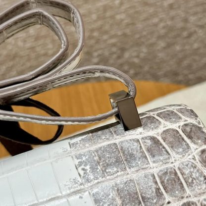 Hermes Women Constance 24 Himalaya Matte Niloticus Crocodile Palladium Hardware - 图片 10