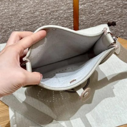 Hermes Women Evelyne 16 Amazone in Clemence Leather-BeigeSilver - 图片 9