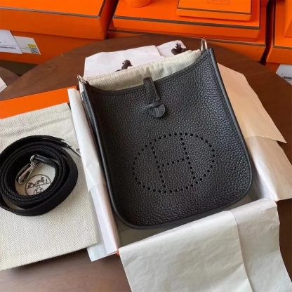 Hermes Women Evelyne 16 Amazone in Clemence Leather-BlackSilver - 图片 2