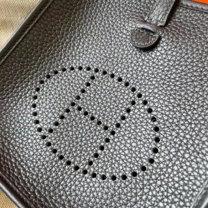 Hermes Women Evelyne 16 Amazone in Clemence Leather-BlackSilver - 图片 6
