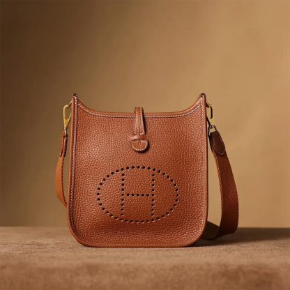Hermes Women Evelyne 16 Amazone in Clemence Leather-BrownGold - 图片 2