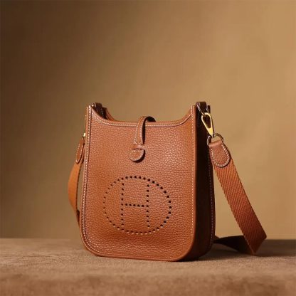 Hermes Women Evelyne 16 Amazone in Clemence Leather-BrownGold - 图片 3