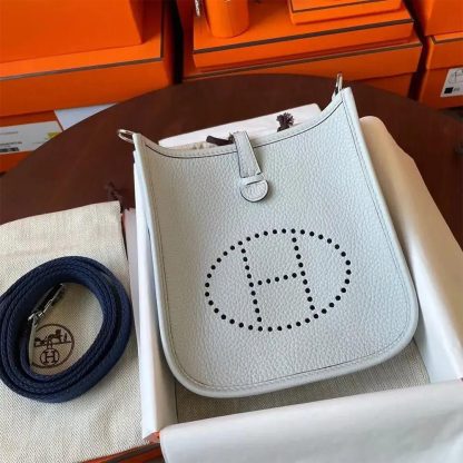 Hermes Women Evelyne 16 Amazone in Clemence Leather-Light BlueSilver - 图片 2