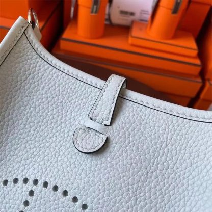 Hermes Women Evelyne 16 Amazone in Clemence Leather-Light BlueSilver - 图片 9