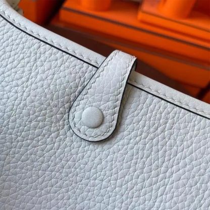 Hermes Women Evelyne 16 Amazone in Clemence Leather-Light BlueSilver - 图片 7