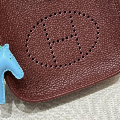Hermes Women Evelyne 16 Amazone in Clemence Leather-MaroonSilver - 图片 8