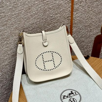 Hermes Women Evelyne 16 Amazone in Clemence Leather-WhiteGold - 图片 2