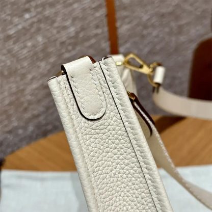 Hermes Women Evelyne 16 Amazone in Clemence Leather-WhiteGold - 图片 7