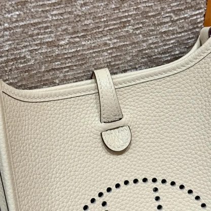 Hermes Women Evelyne 16 Amazone in Clemence Leather-WhiteSilver - 图片 7