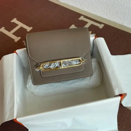 Hermes Women Roulis Mini Bag in Evergrain Calfskin-GrayGold - 图片 2