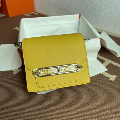 Hermes Women Roulis Mini Bag in Evergrain Calfskin-YellowGold - 图片 3