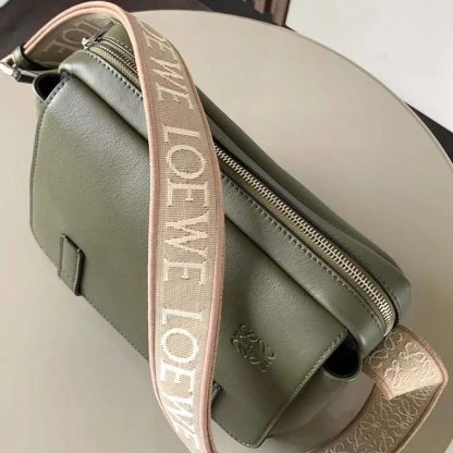 Loewe Men XS Military Messenger Bag in Supple Smooth Calfskin and Jacquard-Dark Green - 图片 7