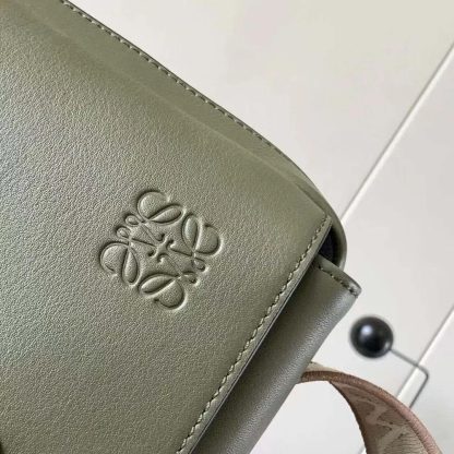 Loewe Men XS Military Messenger Bag in Supple Smooth Calfskin and Jacquard-Dark Green - 图片 8