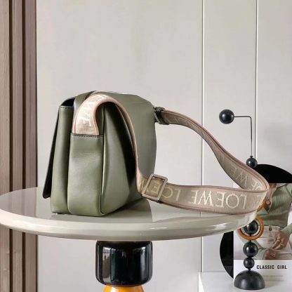 Loewe Men XS Military Messenger Bag in Supple Smooth Calfskin and Jacquard-Dark Green - 图片 4