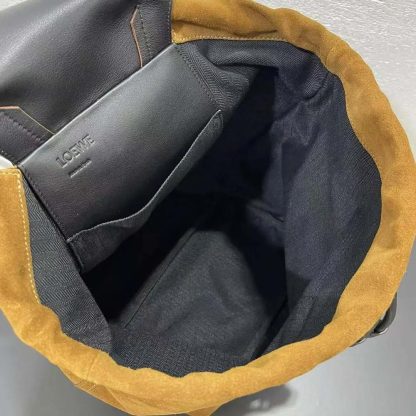 Loewe Unisex Flamenco Backpack in Pressed Suede 0011083391 - 图片 10