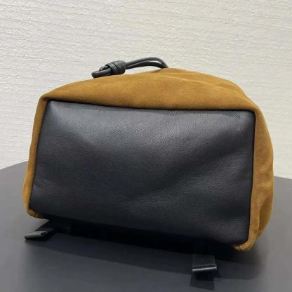 Loewe Unisex Flamenco Backpack in Pressed Suede 0011083391 - 图片 8