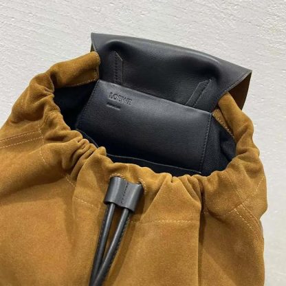 Loewe Unisex Flamenco Backpack in Pressed Suede 0011083391 - 图片 9