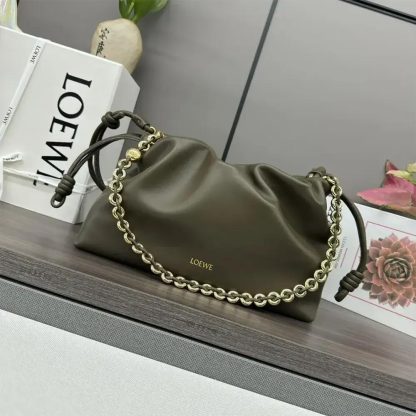 Loewe Unisex Medium Flamenco Purse in Mellow Nappa Lambskin-Dark Khaki Green - 图片 2