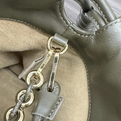 Loewe Unisex Medium Flamenco Purse in Mellow Nappa Lambskin-Dark Khaki Green - 图片 9