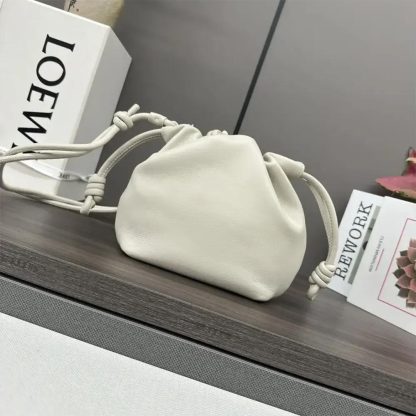 Loewe Unisex Mini Flamenco Purse Bag in Mellow Nappa Lambskin-Sea Salt - 图片 3