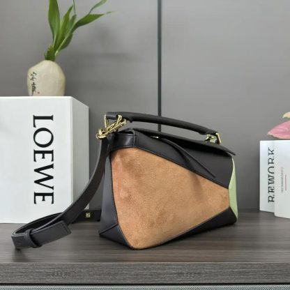 Loewe Unisex Small Puzzle Bag in Classic Calfskin and Suede 0011183845 - 图片 3