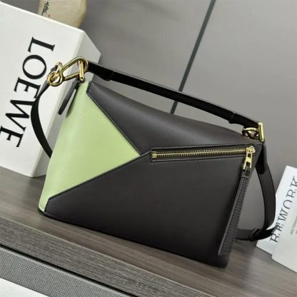 Loewe Unisex Small Puzzle Bag in Classic Calfskin and Suede 0011183845 - 图片 4