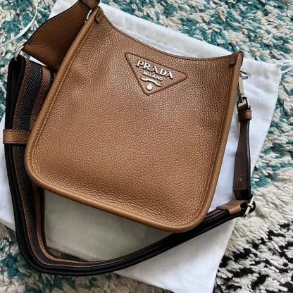 Prada Unisex Leather Mini Shoulder Bag 1BH191_2DKV_F03OF - 图片 2