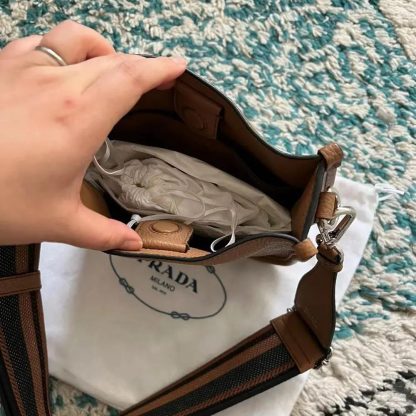 Prada Unisex Leather Mini Shoulder Bag 1BH191_2DKV_F03OF - 图片 6