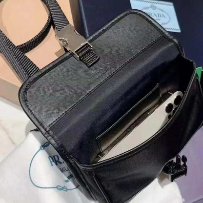 Prada Unisex Re-Nylon and Saffiano Shoulder Bag-Black - 图片 7