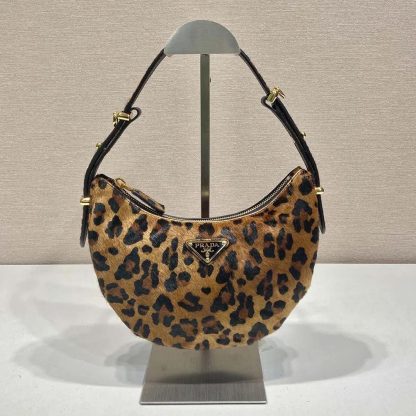 Prada Women Arqué Printed Leather Shoulder Bag 1BC194 - 图片 2