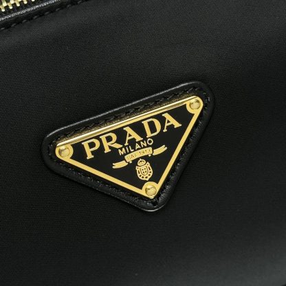 Prada Women Medium Re-Nylon and Leather Shoulder Bag with Padlock - 图片 9