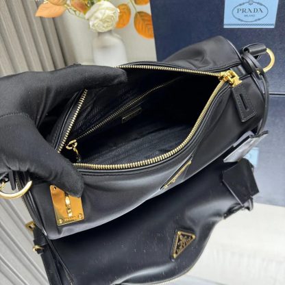 Prada Women Medium Re-Nylon and Leather Shoulder Bag with Padlock - 图片 6