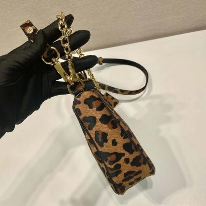 Prada Women Re-Edition Printed Leather Mini-bag 1BC204 - 图片 6