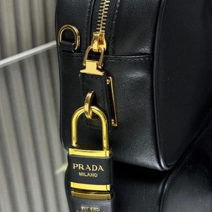 Prada Women Re-Nylon and Leather Small Top-handle Bag with Padlock - 图片 9