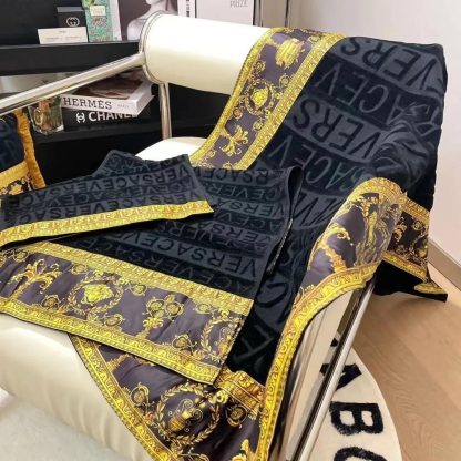Versace I Love Baroque Beach Towel in the Cotton - 图片 7