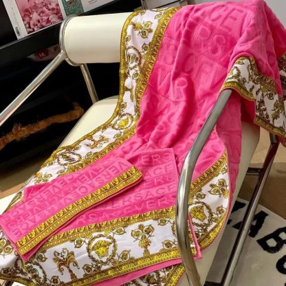 Versace I Love Baroque Beach Towel in the Cotton - 图片 6