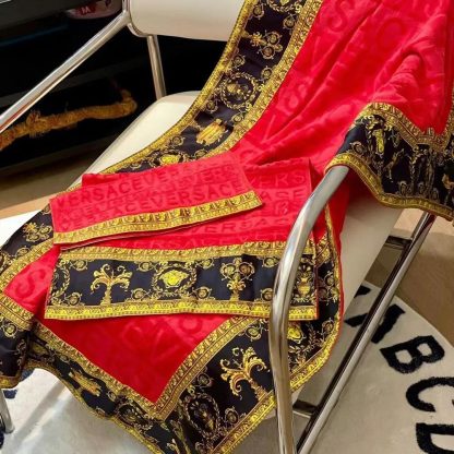 Versace I Love Baroque Beach Towel in the Cotton - 图片 4