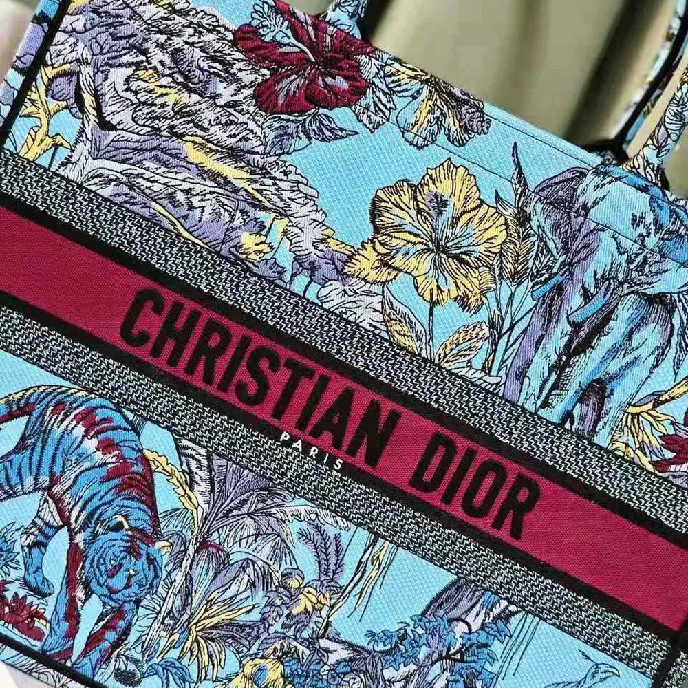 Dior Women Large Dior Book Tote Celestial Blue Multicolor Toile de Jouy Voyage Embroidery - 图片 8