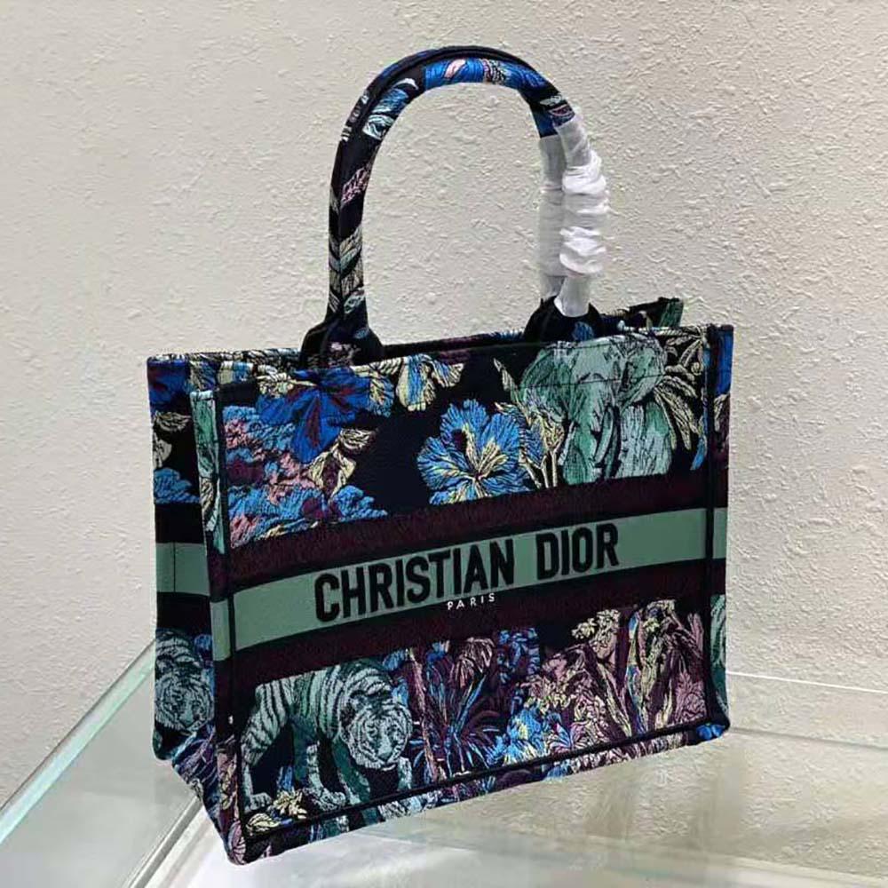 Dior Women Medium Dior Book Tote Blue Multicolor Toile de Jouy Voyage Embroidery - 图片 3