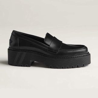Hermes Women Hitch Loafer in Glazed Calfskin-Black